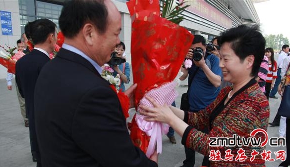我市5名全國(guó)勞模和先進(jìn)工作者載譽(yù)歸來