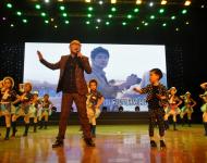 平輿籍網絡歌手馮雪剛演唱《主要看氣質》《搶紅包》