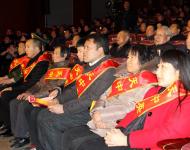 駐馬店天中英模人物吳樹蘭、趙小參、張全收、越玉環(huán)等也應邀在前排就坐觀看演出。