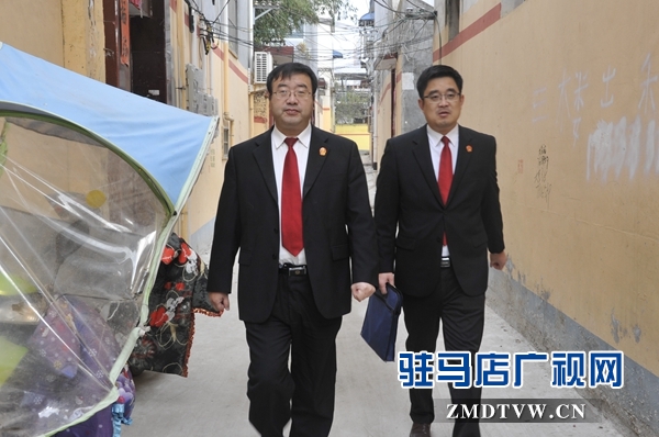 【01】考慮到司法救助申請人梁有勛年老體弱，黃依群院長直接送款上門.jpg