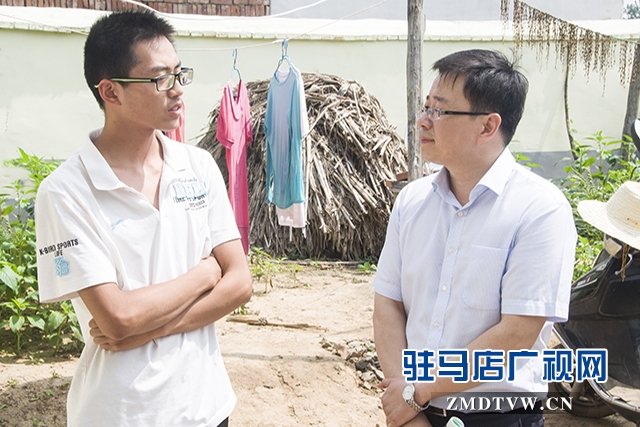 03縣委常委、縣政府副縣長(zhǎng)拜玉寶走訪慰問.jpg
