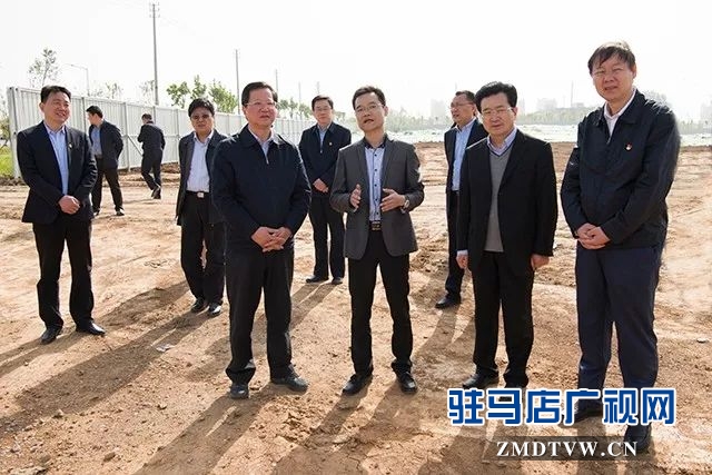 01省委常委、省紀(jì)委書記、省監(jiān)察委主任任正曉上蔡調(diào)研脫貧攻堅(jiān)工作.jpg