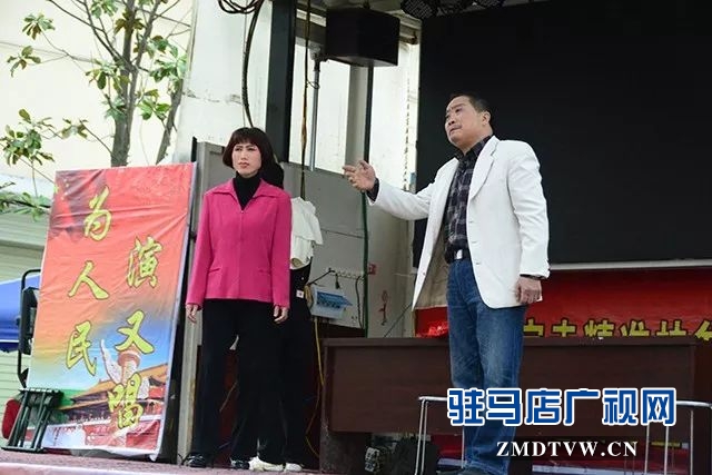 06上蔡優(yōu)秀第一書記事跡搬上舞臺，豫劇現(xiàn)代戲《扶貧天使》今日首演！.jpg