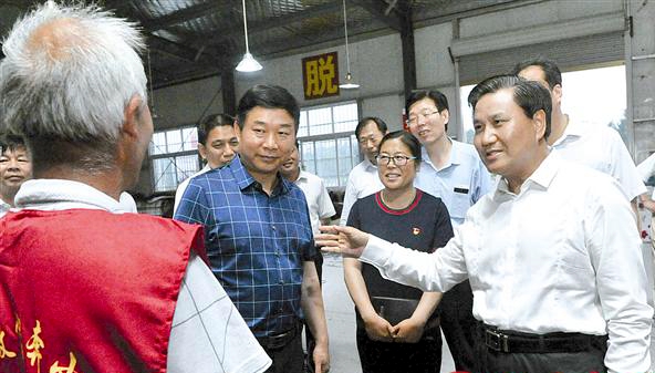 武國定到駐馬店調(diào)研指導(dǎo)脫貧攻堅和農(nóng)業(yè)產(chǎn)業(yè)發(fā)展情況