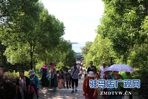 駐馬店100余人綜合團(tuán)隊(duì)到湖北鐘祥、荊門兩地踩線旅游