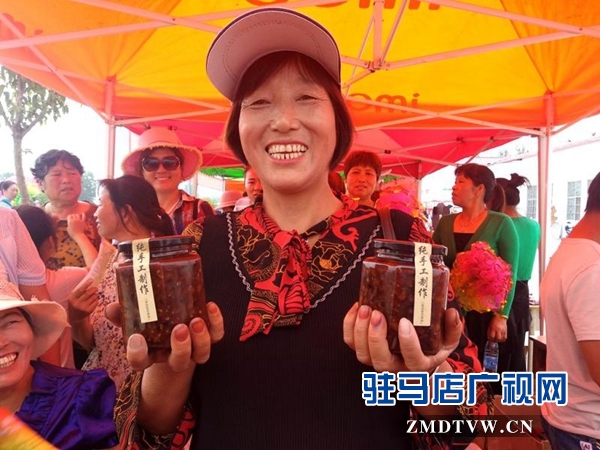 代海榮制作手工產品打開致富大門