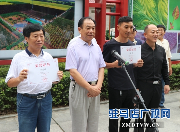 “名品彩葉、植物彩鉆”攝影作品亮相駐馬店光影藝術(shù)長廊