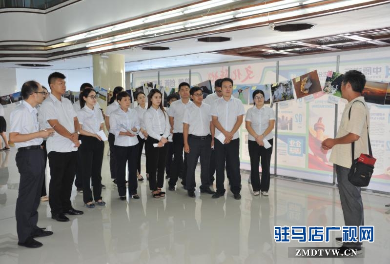 中原銀行駐馬店分行舉辦“幸?！ぶ性恕睌z影書(shū)畫(huà)展受好評(píng)