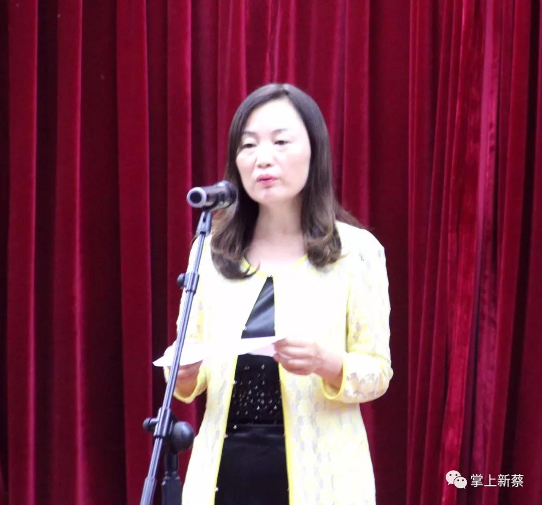新蔡縣扶貧先鋒候選人述職會(huì)召開