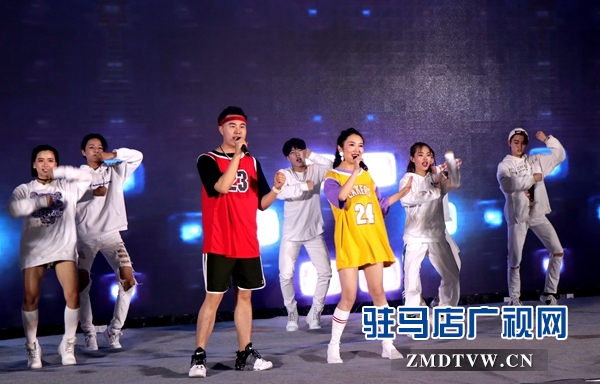 FM102.4星級(jí)主播演唱會(huì)暨大型聽友見面會(huì)成功舉行