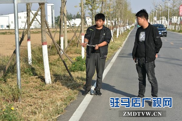 狗肉湯鍋店老板夫婦白天賣(mài)狗肉，晚上用弩和毒鏢盜狗