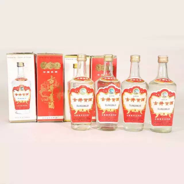 三十年前的名酒都長啥樣？看看就知道老了
