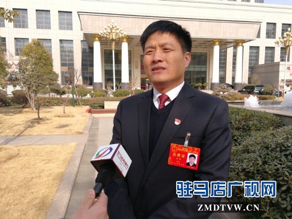 駐馬店代表團(tuán)熱議陳潤兒省長的政府工作報告 