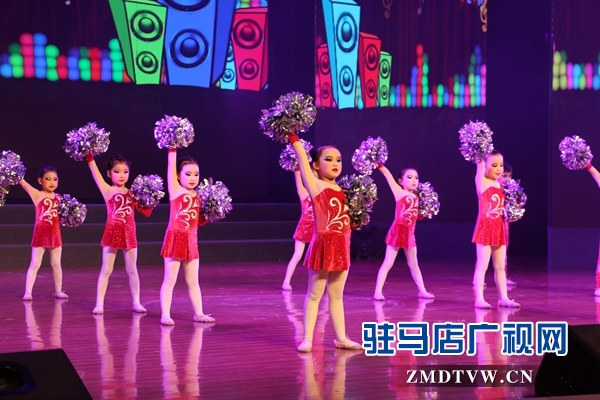 “不忘初心 立德樹人”2019駐馬店市教育局新春團(tuán)拜會(huì)舉行