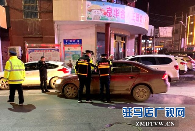 正陽(yáng)縣交通運(yùn)輸執(zhí)法局突擊檢查出租車(chē)營(yíng)運(yùn)秩序