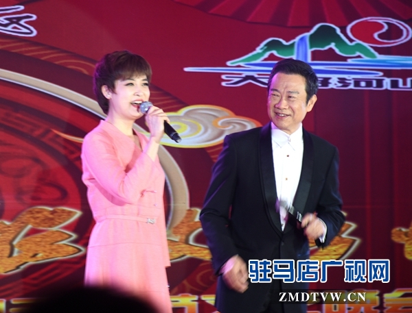正陽縣舉辦“粒?；ㄉ?，濃濃故鄉(xiāng)情”主題元宵節(jié)晚會