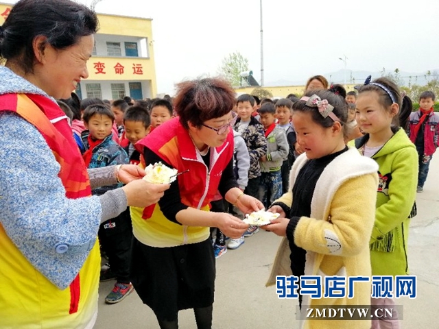 駐馬店6000多名農村學生吃上“免費午餐”