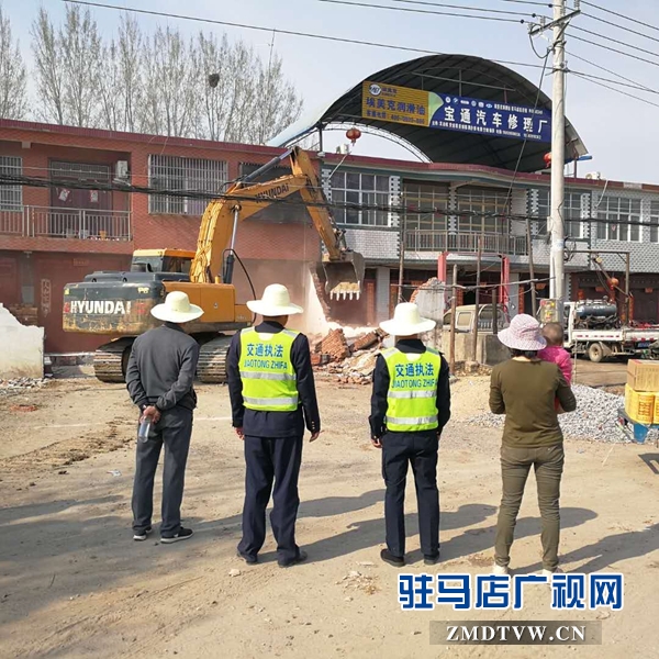 正陽(yáng)縣大力開展路域環(huán)境綜合整治 
