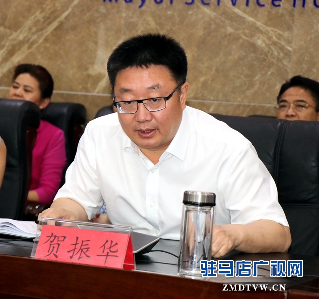 賀振華接聽12345市長(zhǎng)熱線 拖欠農(nóng)民工工資是反映熱點(diǎn)