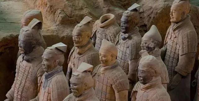 1974年的兵馬俑復(fù)活事件是真是假？兵馬俑真的是用活人燒出來的嗎 