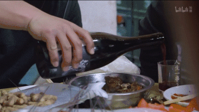 B站9.2分神作歸來(lái)，《人生一串》第二季：用最狂野的鏡頭，記錄最真實(shí)的人間百態(tài) 