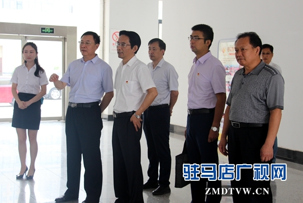 省委宣傳部常務(wù)副部長曾德亞到駐馬店廣播電視臺進(jìn)行調(diào)研