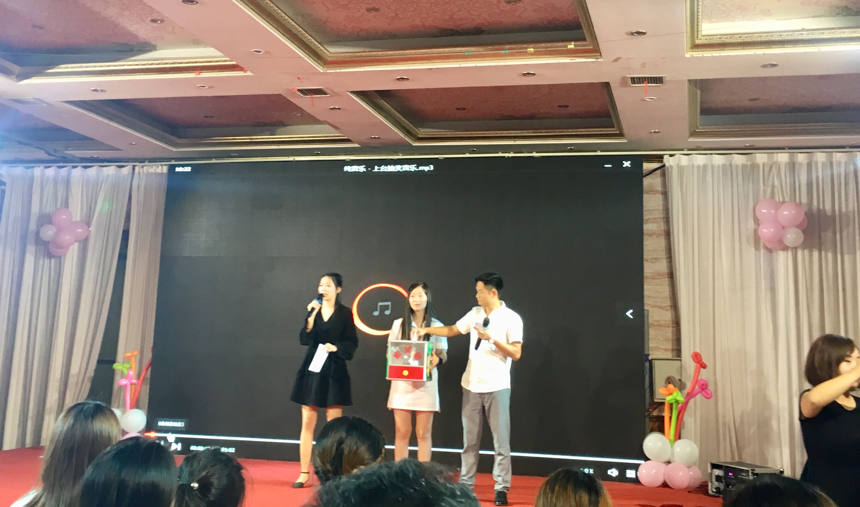 “不忘初心，方得始終”暨本心潤東國際藝術(shù)學(xué)校第一屆匯報(bào)演出精彩綻放