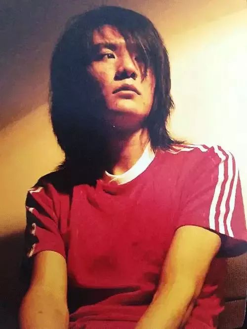 45歲樸樹錄節(jié)目突然離場(chǎng)：我歲數(shù)大了，要回家睡覺了…… 