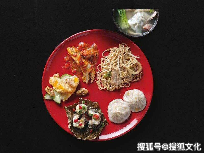 西方人知道中餐有多好吃，可他們還是放不下對中國的偏見？ 