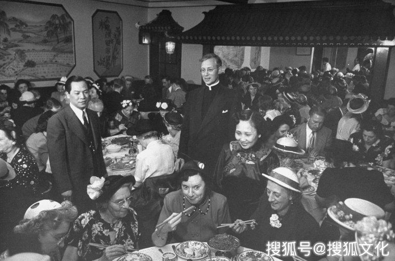 西方人知道中餐有多好吃，可他們還是放不下對中國的偏見？ 