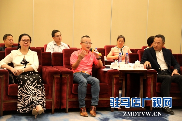 市委書記陳星會(huì)見(jiàn)參會(huì)知名企業(yè)重要嘉賓