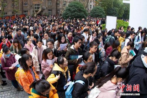 國考報名進入最后時段 近80萬人已通過資格審查