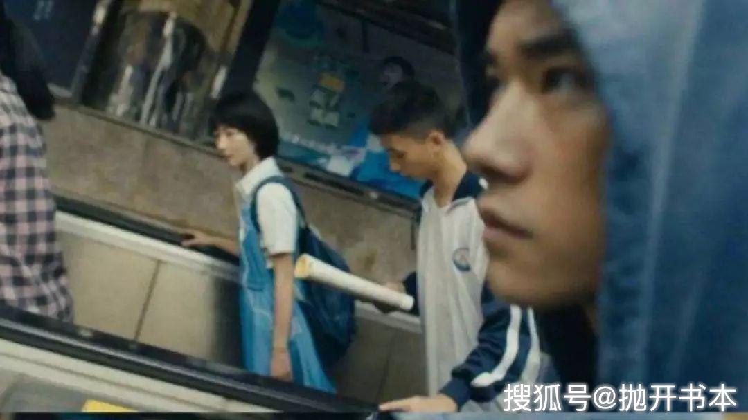 《少年的你》，校園暴力只是殼，兩個沒有未來的人如何相互取暖才是核 