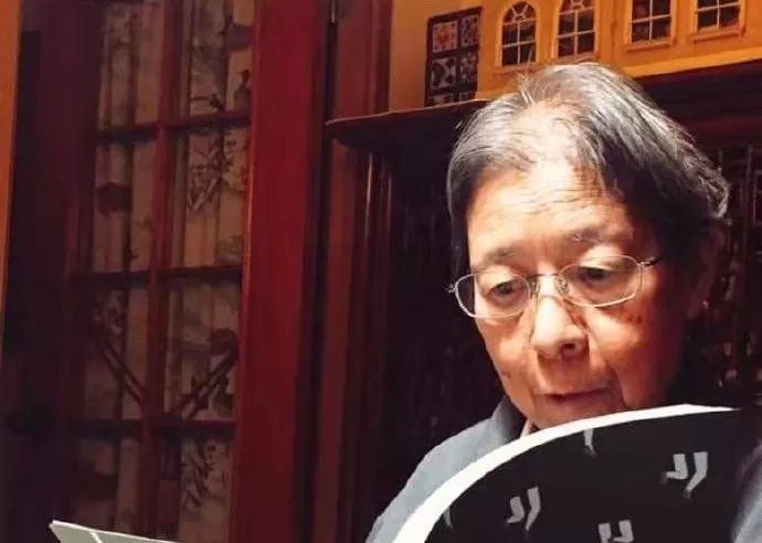 西西這樣一個女子，為香港記錄下了往事與傳奇