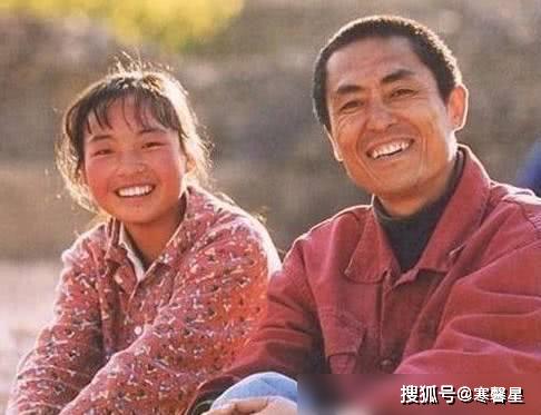 《一個(gè)也不能少》的魏敏芝近況，嫁給了美籍華人，定居美國變成胖大媽 