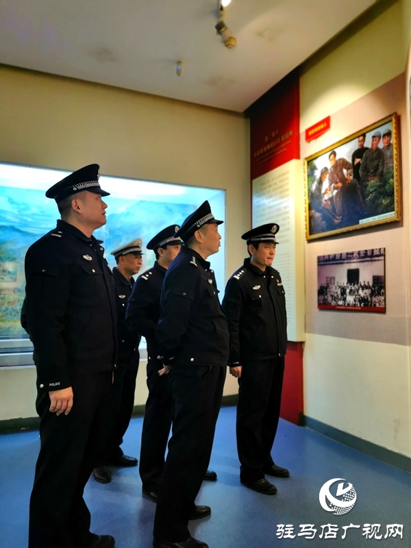 雪松派出所赴竹溝開展主題教育活動