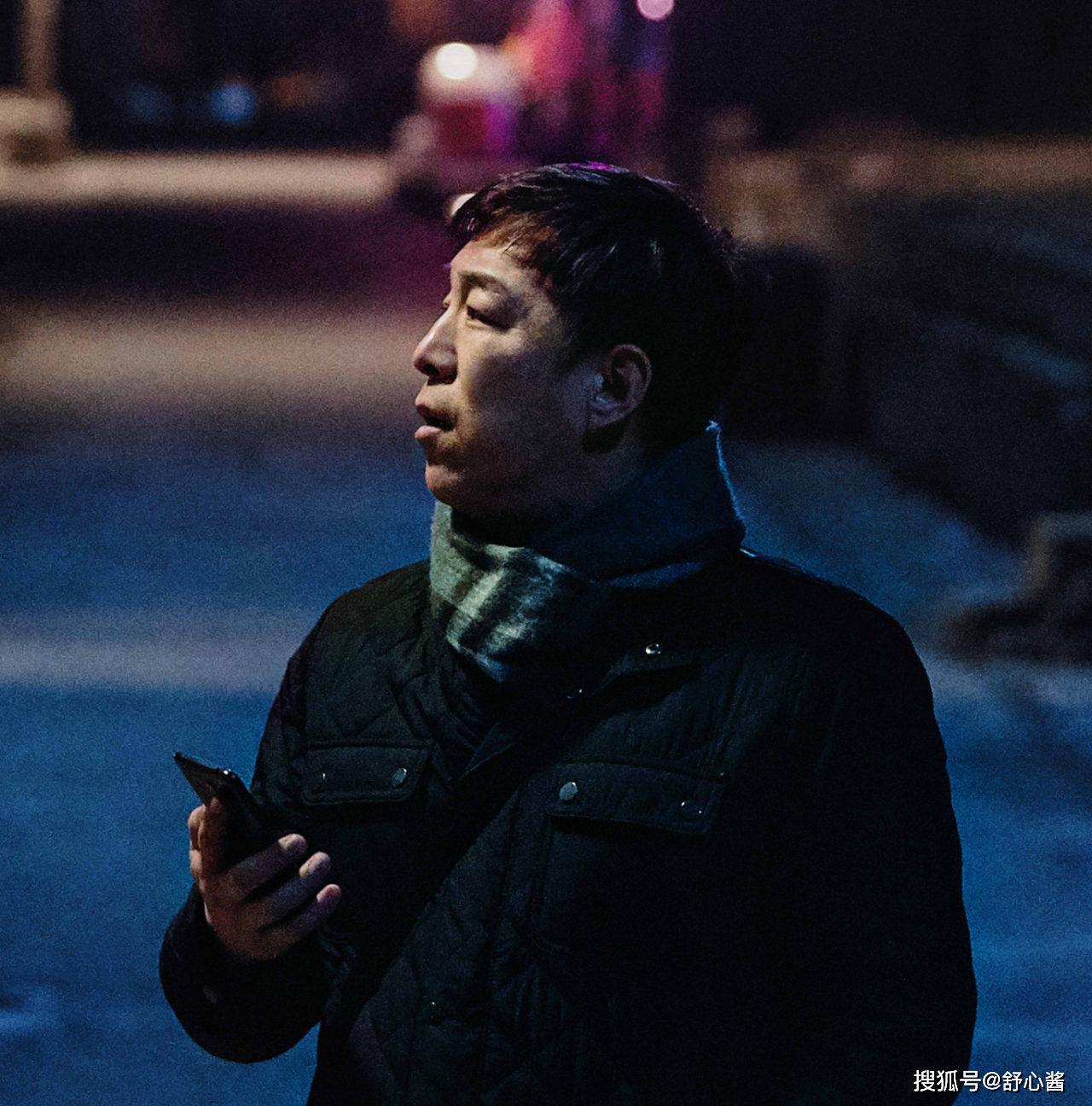 兩大重要角色都不露臉？黃渤這部新片，戳痛了中國式婚戀眾生相！ 