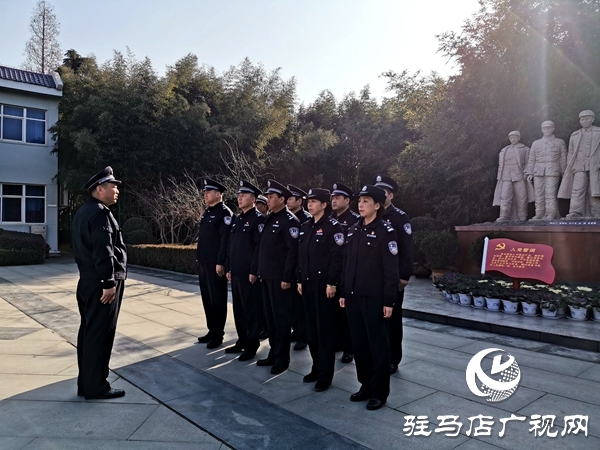 雪松派出所赴竹溝開展主題教育活動