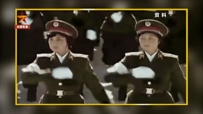 齊短發(fā)、“S彎”……新中國第一批受閱女兵的標(biāo)配發(fā)型，好美！ 