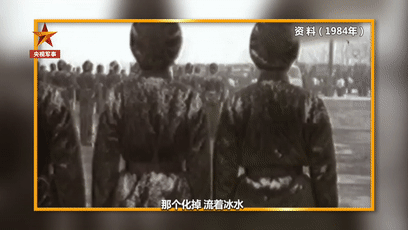 齊短發(fā)、“S彎”……新中國第一批受閱女兵的標(biāo)配發(fā)型，好美！ 