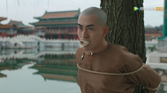 都2020年了，這種辣眼劇怎么還沒(méi)滅絕 