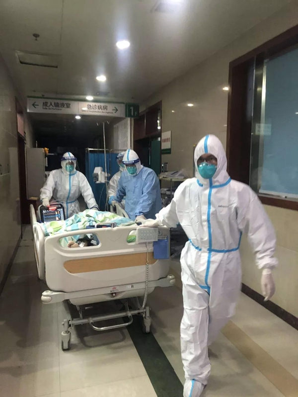 確診554例！今日10時起，武漢機場火車站離漢通道關閉！全市公交地鐵等停運！