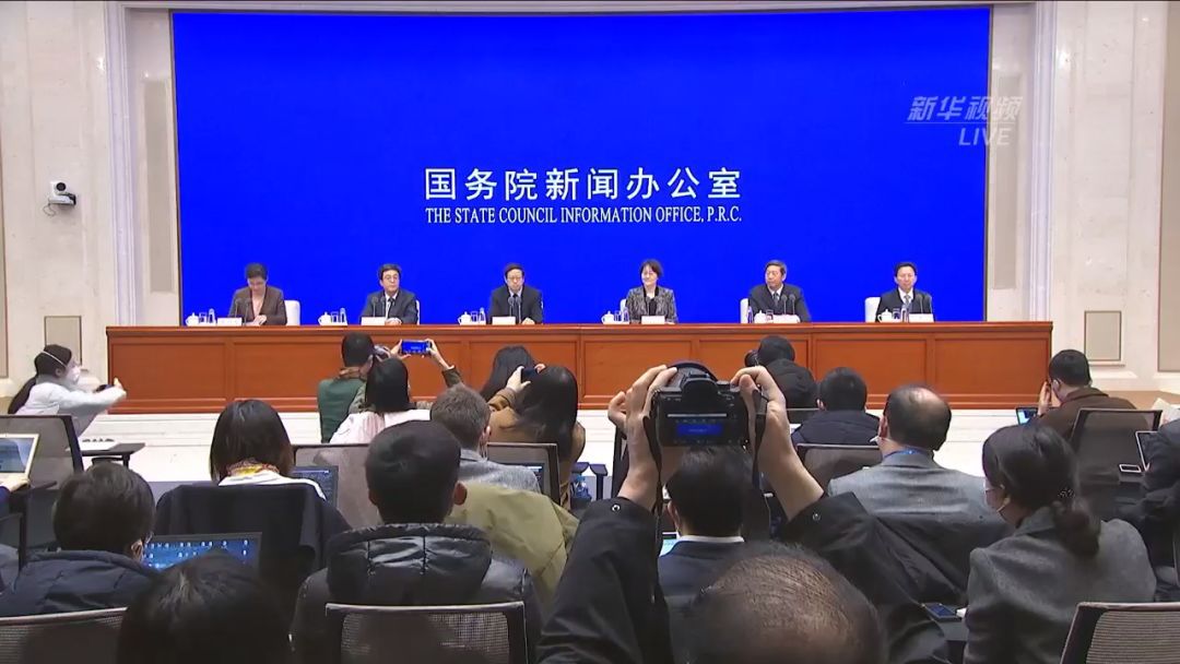 “?全國(guó)口罩企業(yè)復(fù)工率超過(guò)76%”……今天，這些重要消息值得關(guān)注！