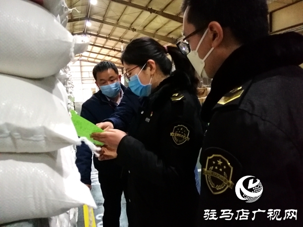 90后執(zhí)法隊(duì)：因?yàn)槟贻p，所以擔(dān)當(dāng)；因?yàn)樨?zé)任，所以奉獻(xiàn)