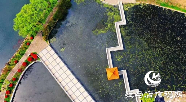 春風(fēng)拂“蘇堤”，游人醉“斷橋”，四月的天中美景似江南