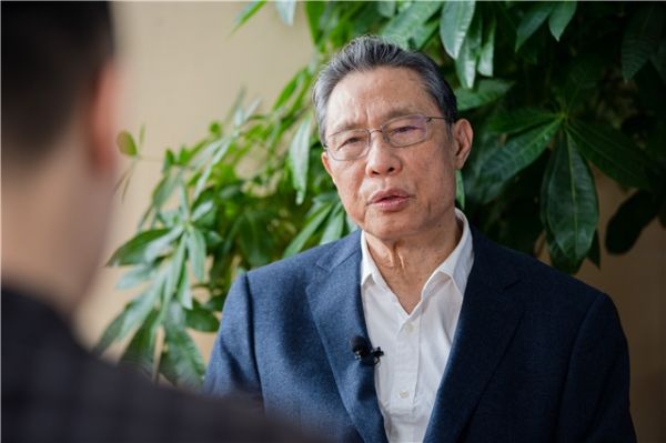 鐘南山關(guān)于疫情的12個(gè)最新判斷，信息量很大！