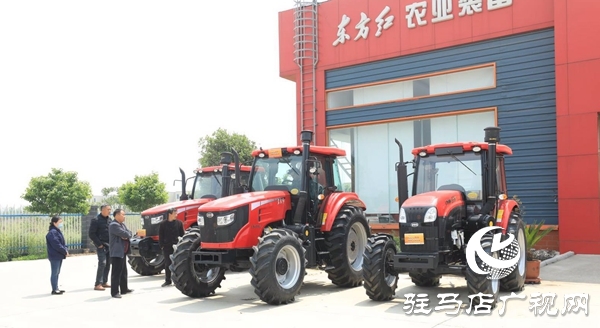 駐馬店市農(nóng)機(jī)市場(chǎng)迎來(lái)銷(xiāo)售旺季