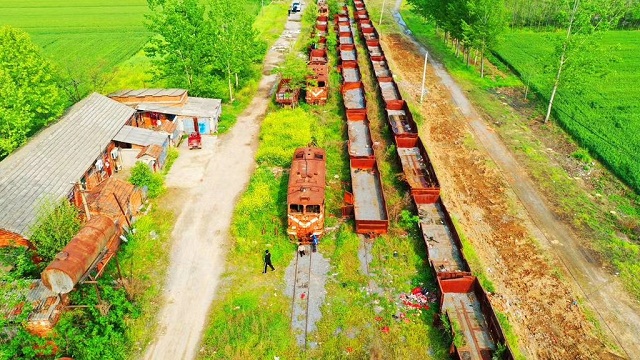 ?？康能囌尽昴峡h老君廟火車站，這里曾經(jīng)是一處重要的車站，人流量、貨運量都非常大。