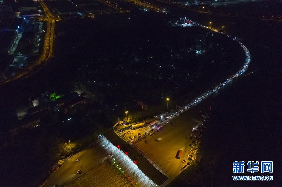 上下同心，守望相助——中國抗疫眾志成城的生動(dòng)實(shí)踐