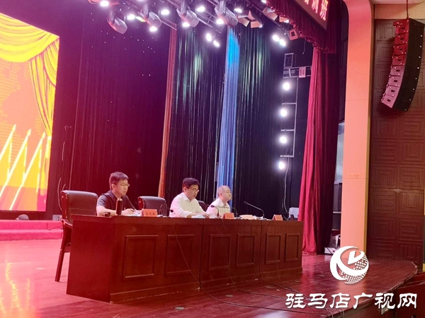 駐馬店：700多名黨員發(fā)展對(duì)象集中培訓(xùn)3天